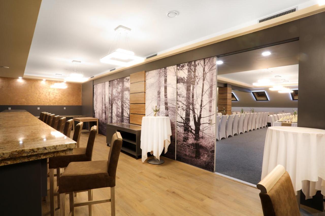 Hotel Strážnice Екстериор снимка