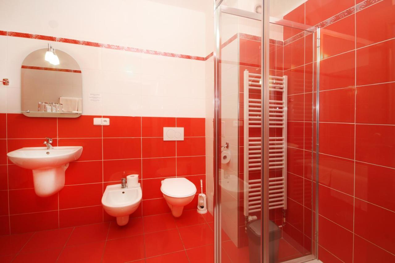 Hotel Strážnice Екстериор снимка