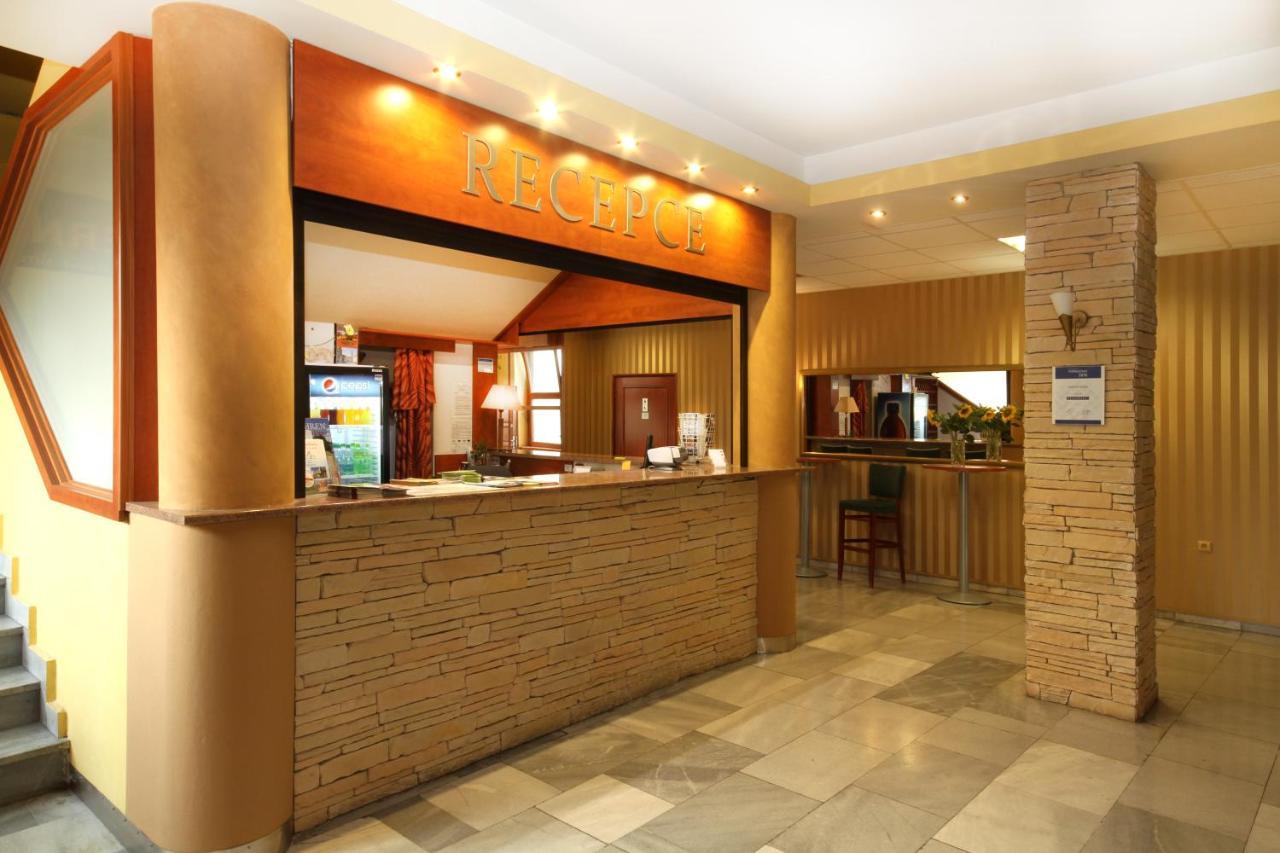 Hotel Strážnice Екстериор снимка