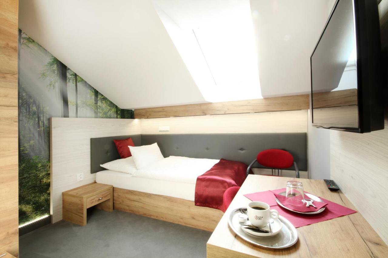 Hotel Strážnice Екстериор снимка